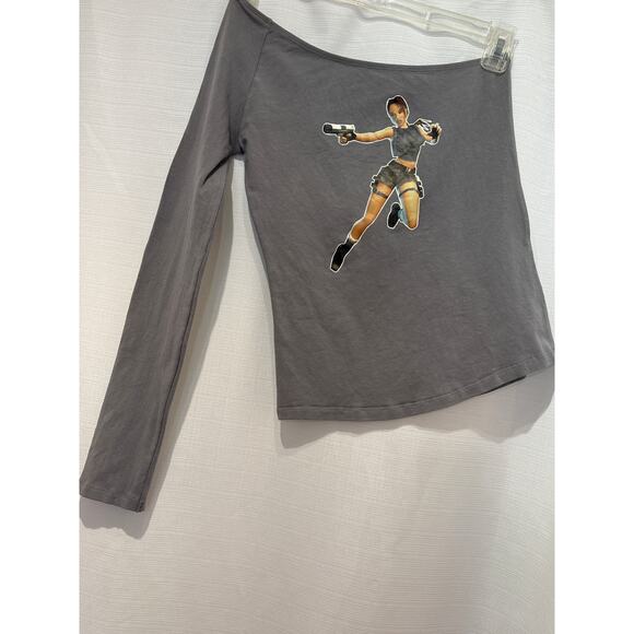 BERSHKA Vtg Y2K LARA CROFT Tombraiders One Long Sleeve Gray Fitted Tee L - Picture 1 of 5